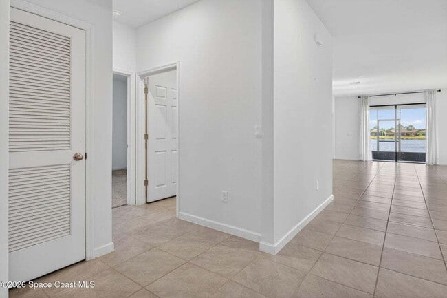 Photo - 830 Remington Green Dr SE