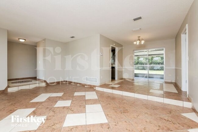 Photo - 12 Heritage Cove Ct