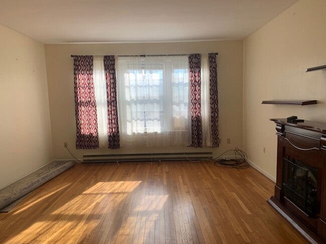 Photo - 207 Diamond Blvd Unit 207 Diamond Blvd. 1L