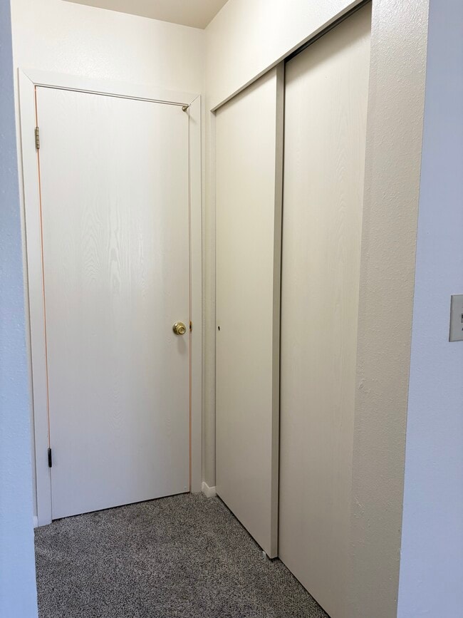 Country Crossing Apartments