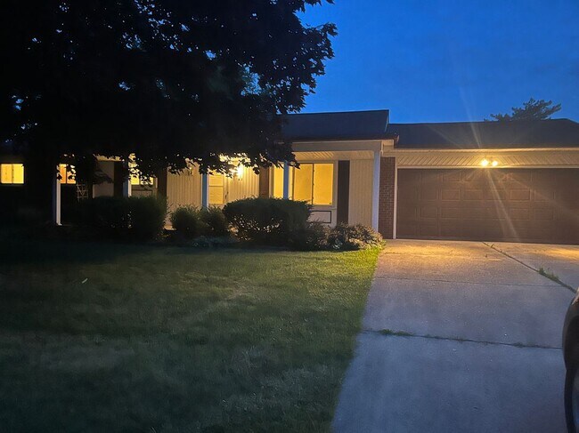 Photo - 87 Carter Dr