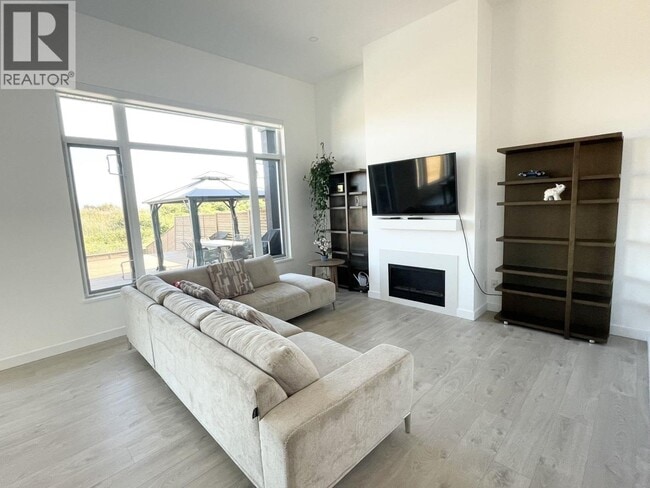 Photo - 434* CORMORANT WAY