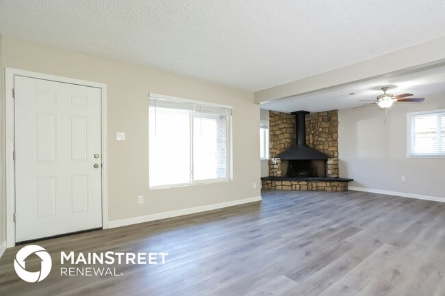 Photo - 1156 Troy St