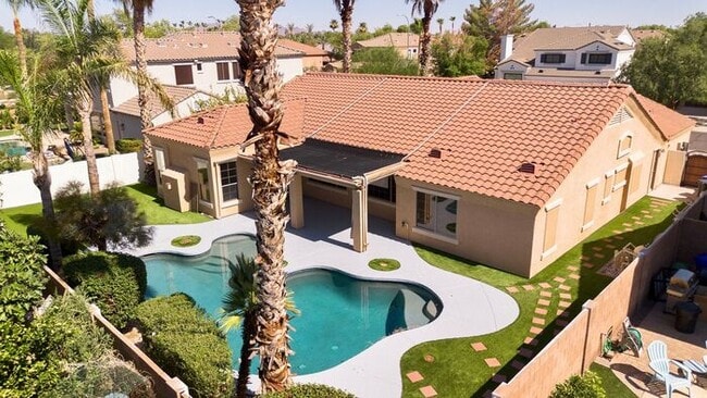 Photo - Gorgeous Everything you Need 4Bedroom plus Den Chandler Home!