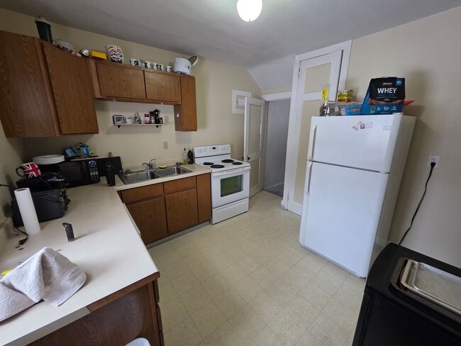 Photo - Duluth, MN 3 Bed, 1 Bath