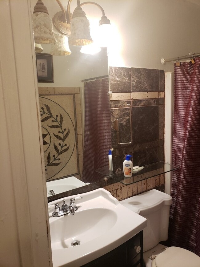 Photo - 5129 Earlston Ln