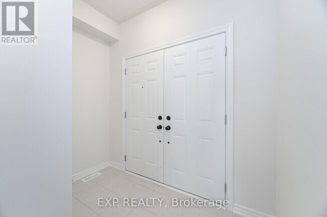 Photo - 70 Baker St