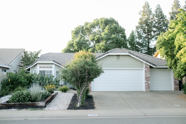 Photo - 2120 Boyden Dr