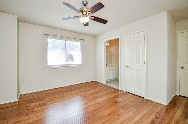 Photo - 9403 Sundance Dr
