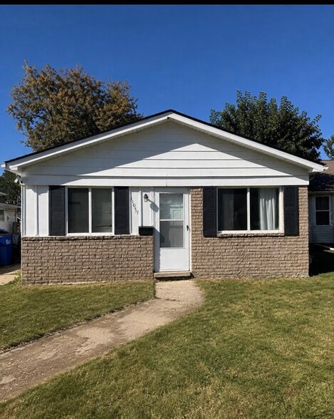 11051 Studebaker Ave