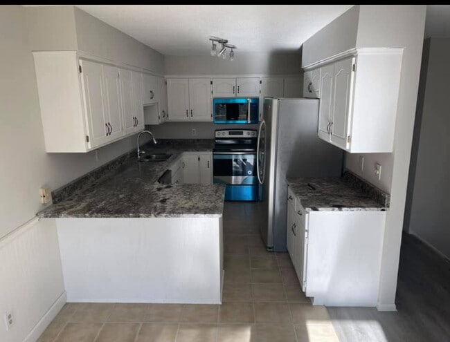 Photo - 1272 Deercliff Ln
