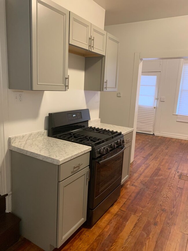 Photo - Video in Photos-2 Bedroom Home Near Farquhar Park-York City SD