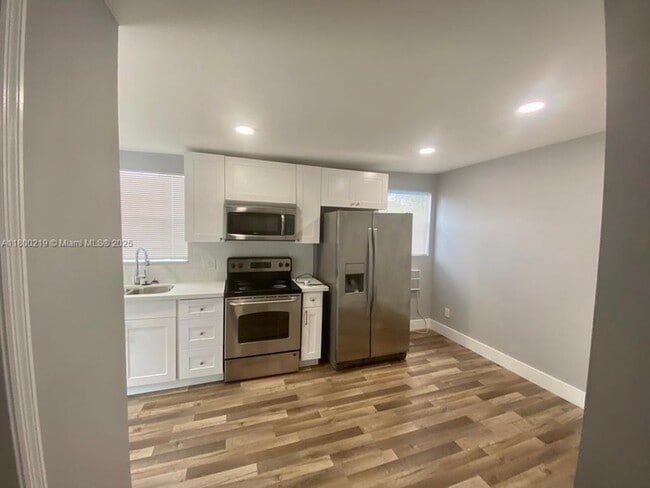 Photo - 345 NE 168th St Apartment
