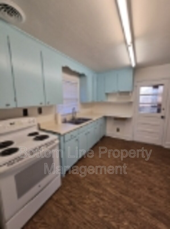 Photo - 4120 Leeds Dr