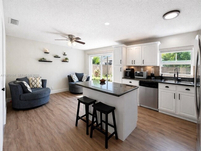 Photo - 10708 NW 12th Manor