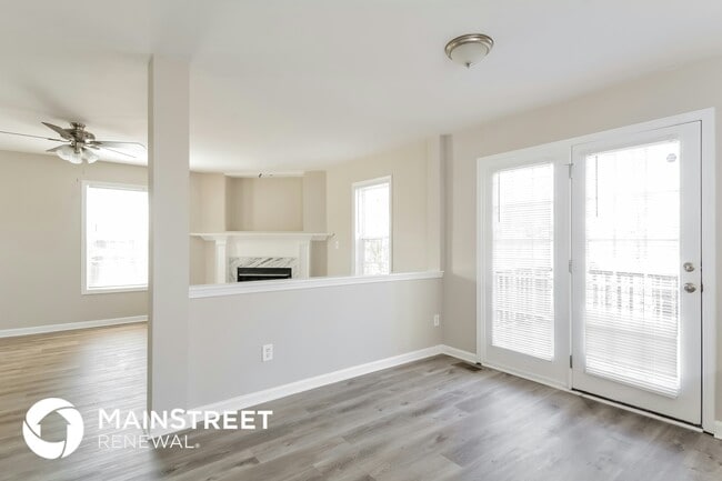 Photo - 1989 Ferbow St