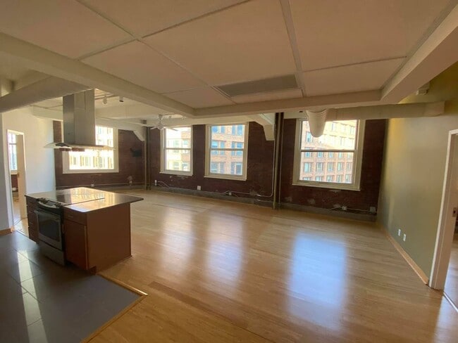 Photo - Temple Building