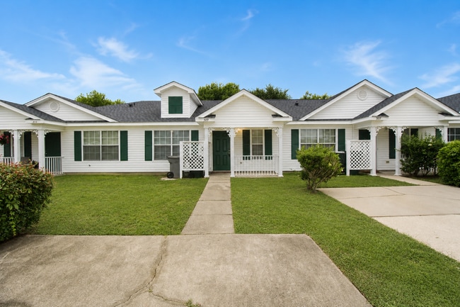 Building Photo - 2BR Patio Home with Open Layout, LVP Flooring, Private Fenced Yard, HOA Lawn Care & Convenient Bl...