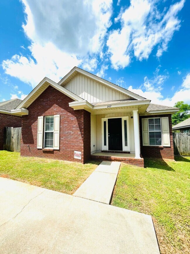 ** 3 Bed 2 Bath located in Millbrook ** Ca... Rental House Rental in