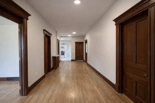 Foyer - 249 Fairfield Ave Unit 1st Fl