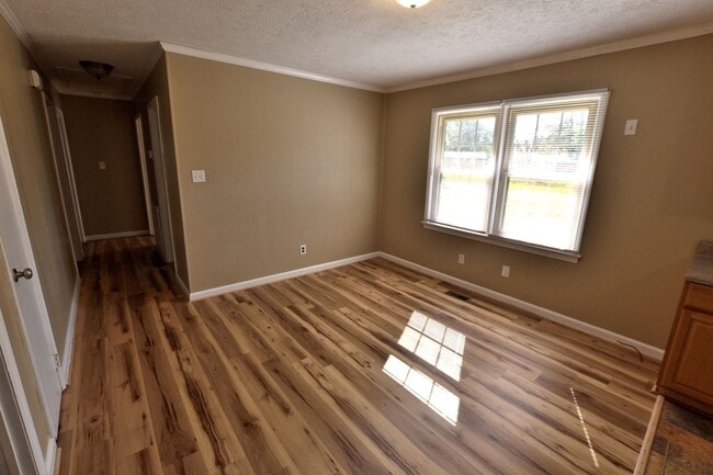 Photo - 112 Daniels Ave