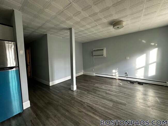 Photo - 195 Maverick St Unidad 1