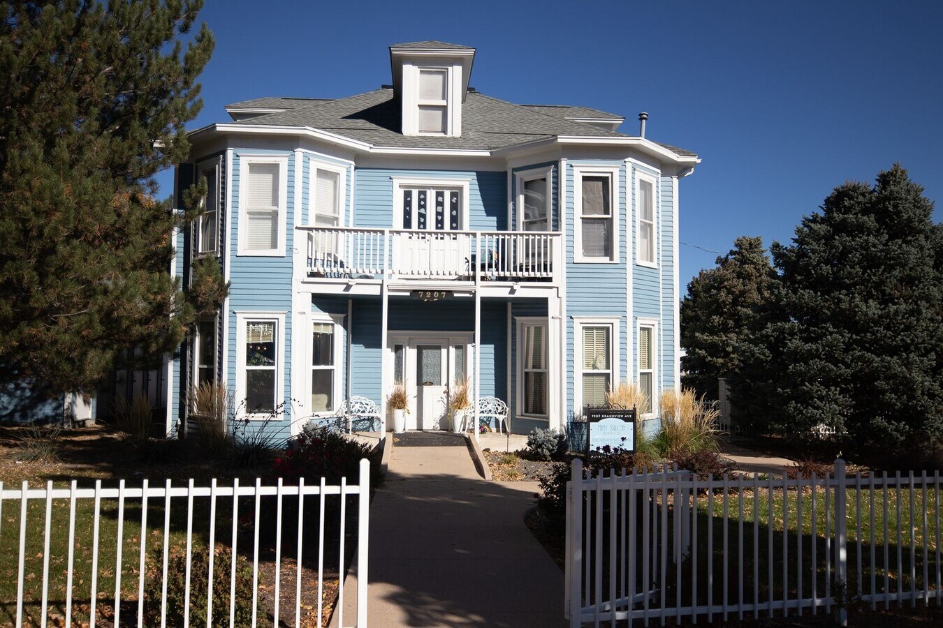 Photo - 7207 Grandview Ave Unit 203