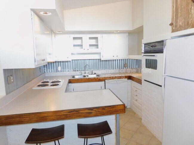 Photo - 3110 Canterbury St