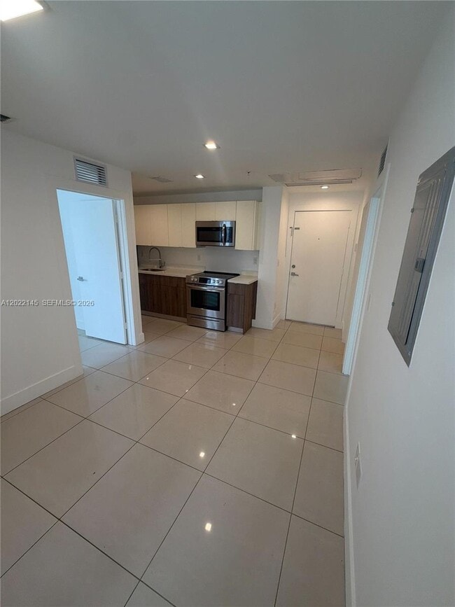 Photo - 821 SW 18th Ave Unit 201