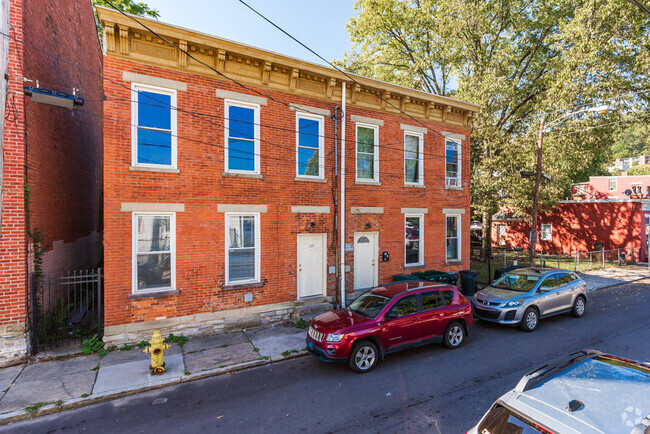 Building Photo - 2131 Staebler St Rental