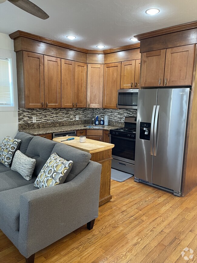 Building Photo - 61 Neponset Ave Unit 1 Rental