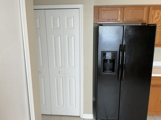 Photo - 1004 Cristelle Jean Dr