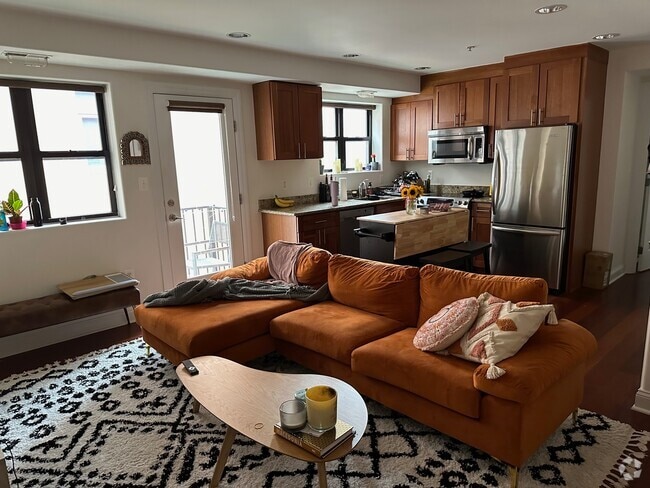 Building Photo - 1354 Euclid St NW Unit 301A Rental