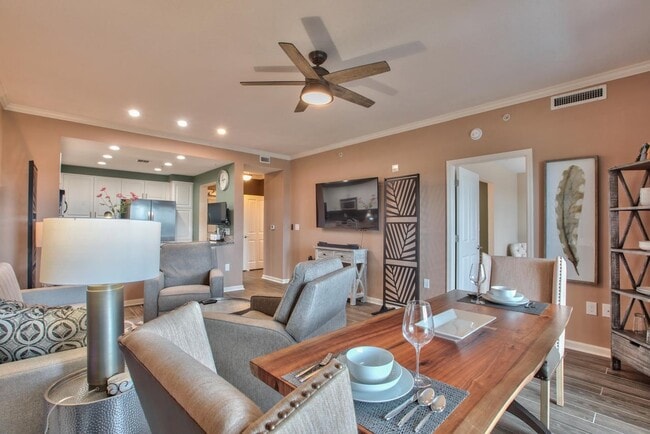 Photo - 121 N Monroe St Unit 1004