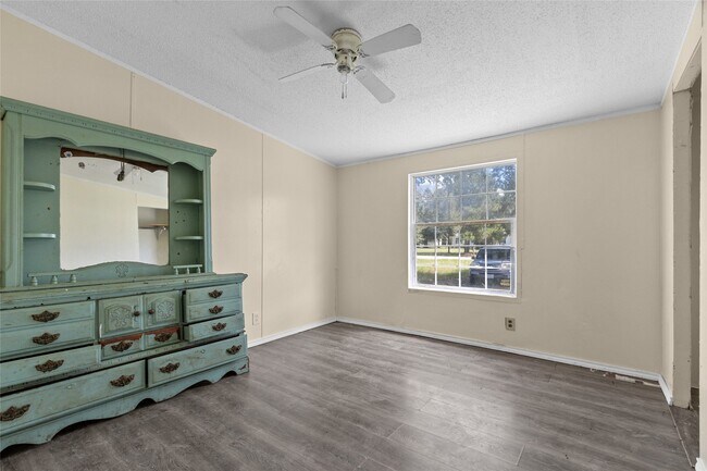 Photo - 177 County Rd 2803