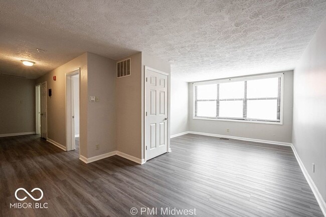 Photo - 3736 N Meridian St Unit 10