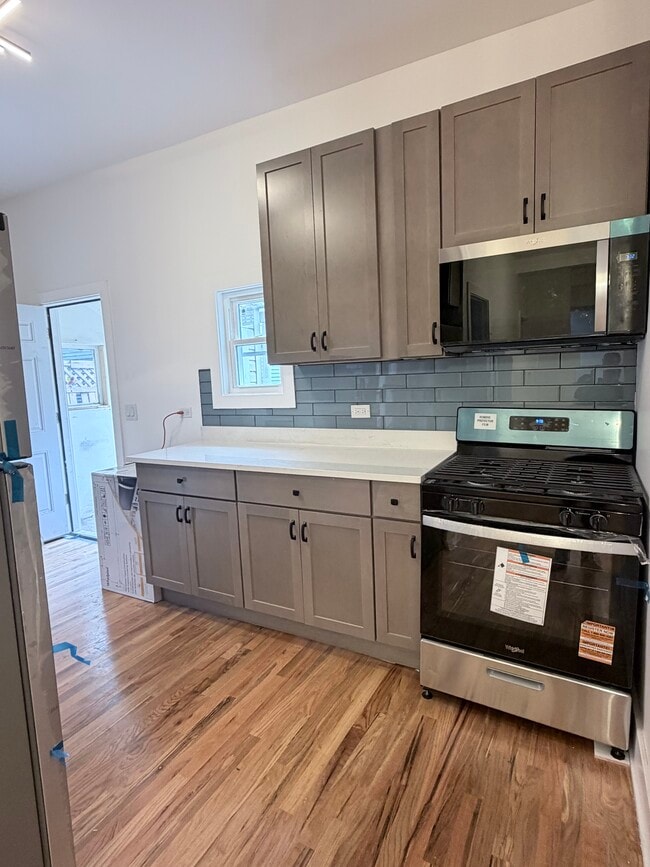 Photo - 1742 N California Ave Unit 1742 N California