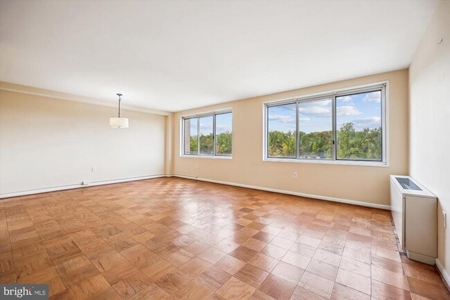 Building Photo - 10201 Grosvenor Pl Unit 1005 Rental