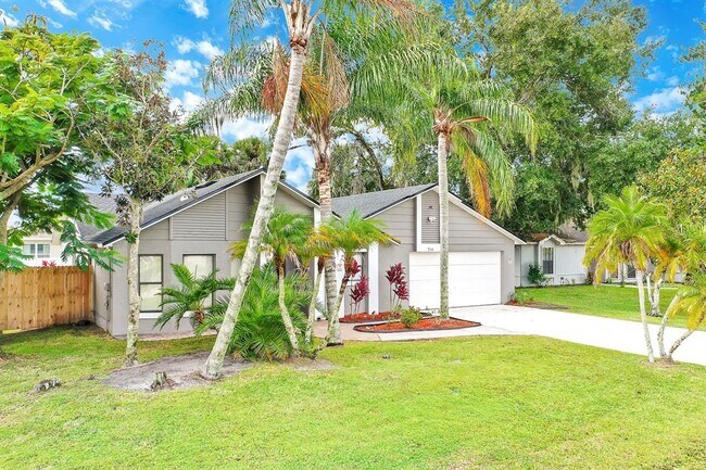 Photo - 714 Caribou Dr