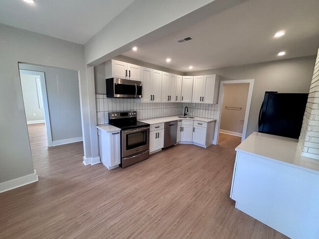 Photo - Freshly Renovated 8-Bedroom Home with Large Driveway – Ewing, NJ