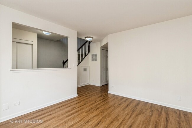 Photo - 255 W Treehouse Ln