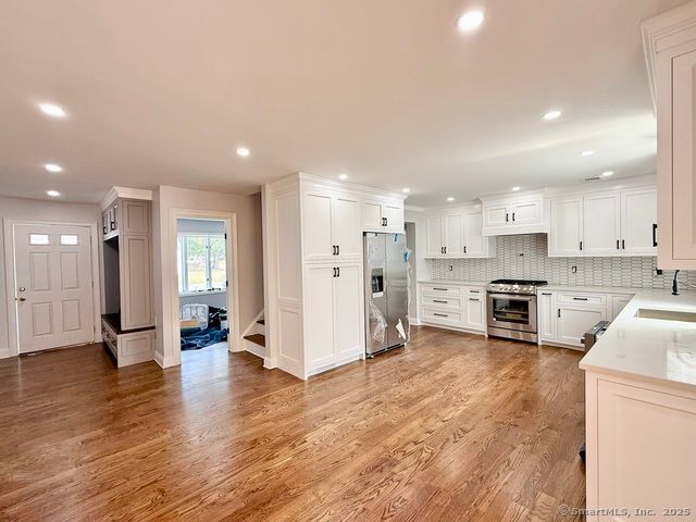 Building Photo - 40 E Pasadena Pl Rental