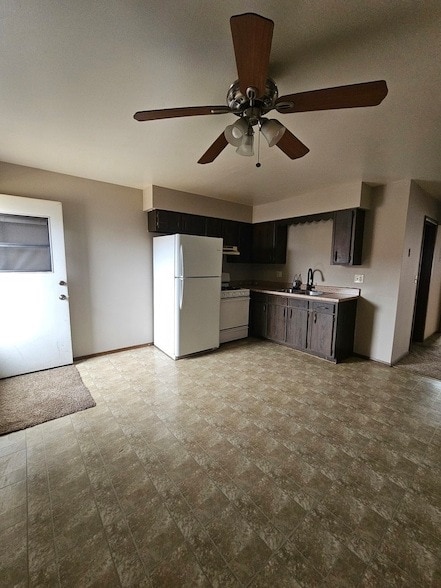 Photo - 1450 Getzelman Dr Unit 2E