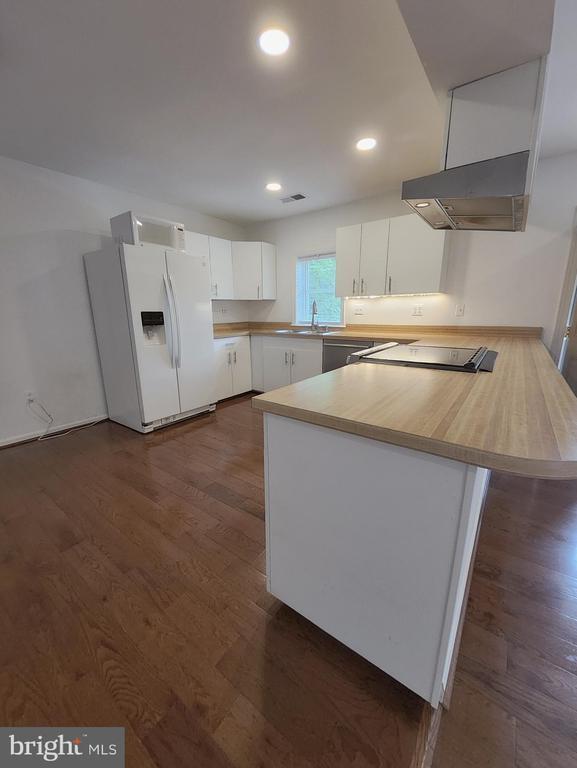 Photo - 6486 Corbin Ln
