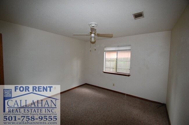 Photo - 6102 Woodview Dr N Unidad A