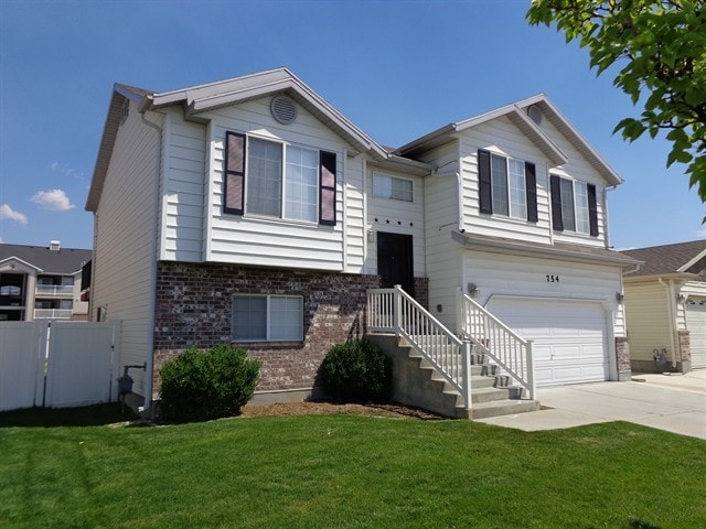 Photo - 754 Durham Dr House