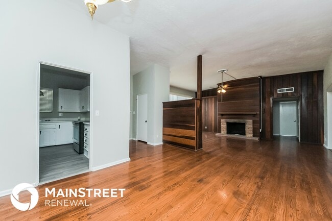 Photo - 2843 Riddle Dr