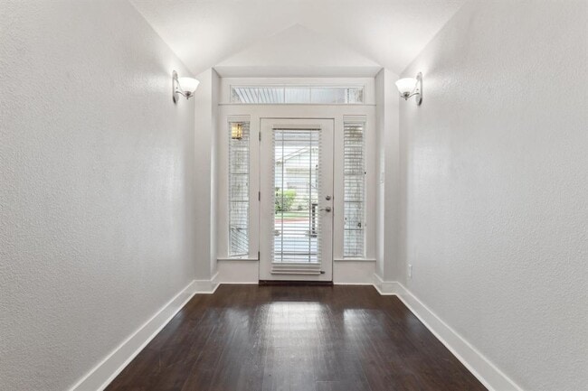 Photo - 2930 Grand Oaks Loop