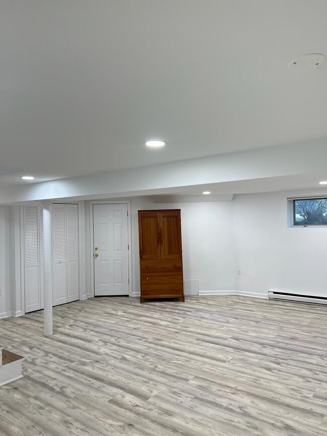 Ample studio - 3807 Fulton St NW Unit B Rental