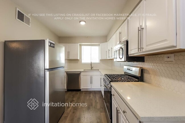 Photo - 2133 W Palmaire Ave